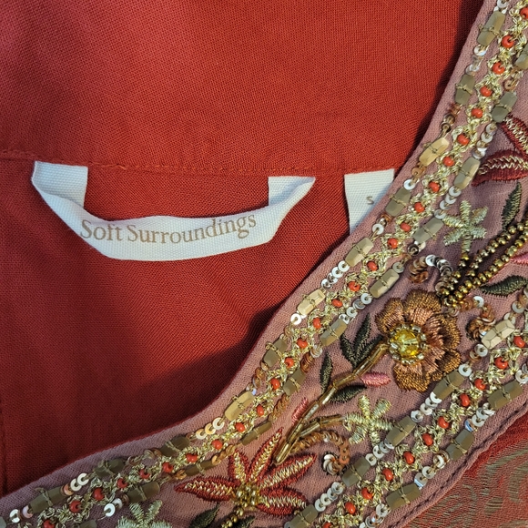 Soft Surroundings Red Gold Embroidered Blouse V-Neck Metallic Boho Tunic Small - Picture 3 of 5